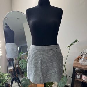 Abercrombie Houndstooth Mini Skort
